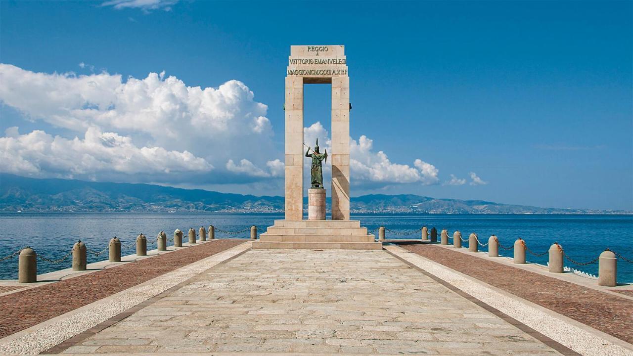 Il Laureato Apartment Reggio di Calabria Exterior foto